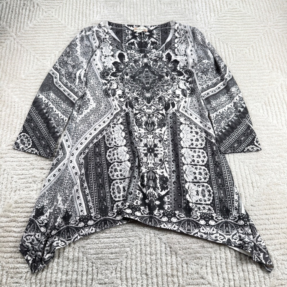 World Unity Tunic Top Women's Large Black White Paisley Boho Rhinestone Gypsy